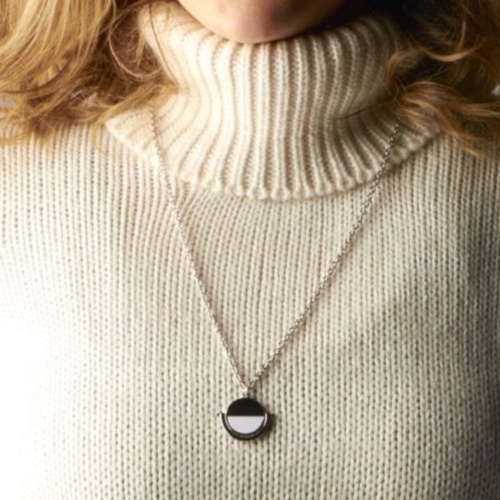PopSugar BAUBLEBAR Snowfall EXCLUSIVE Pendant NIB - Picture 1 of 8
